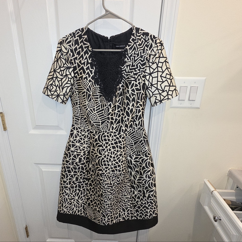 Yigal Azrouel Black and White Geometric Dress